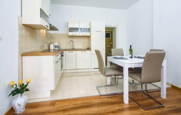 Apartman Darija 2 Podstrana Kültér fotó